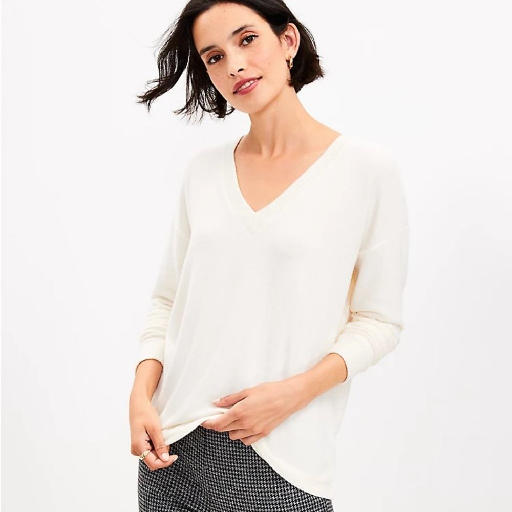 LOFT Pure Pearl V-Neck Top